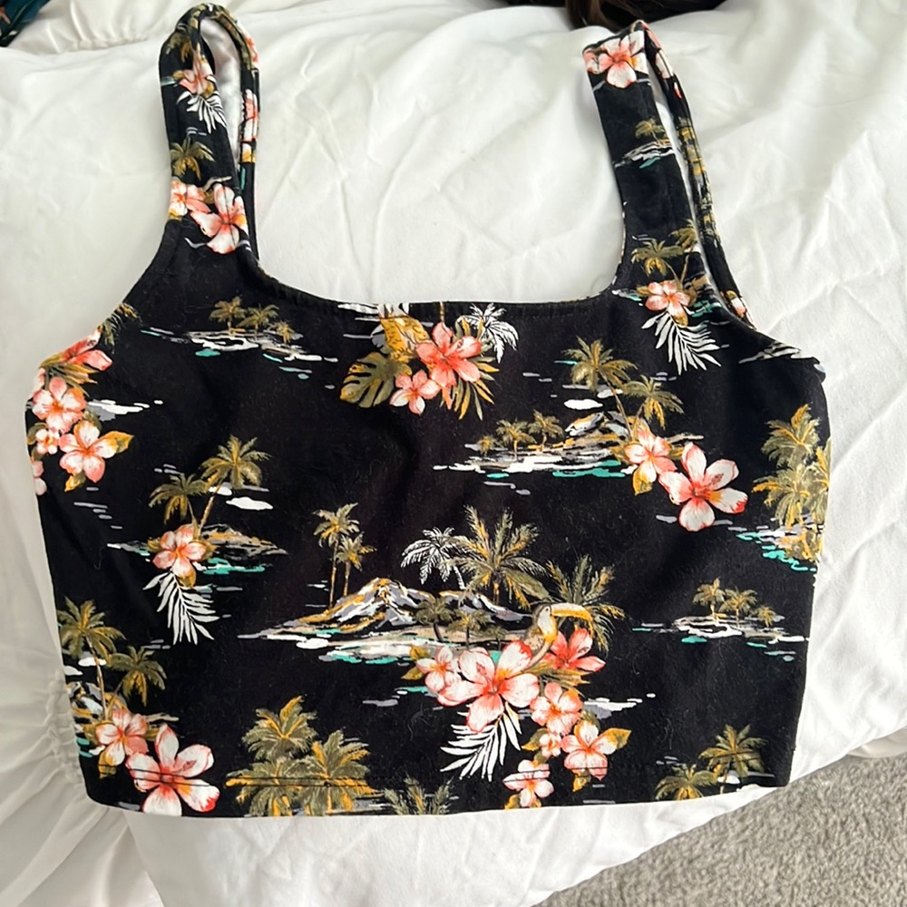 crop top